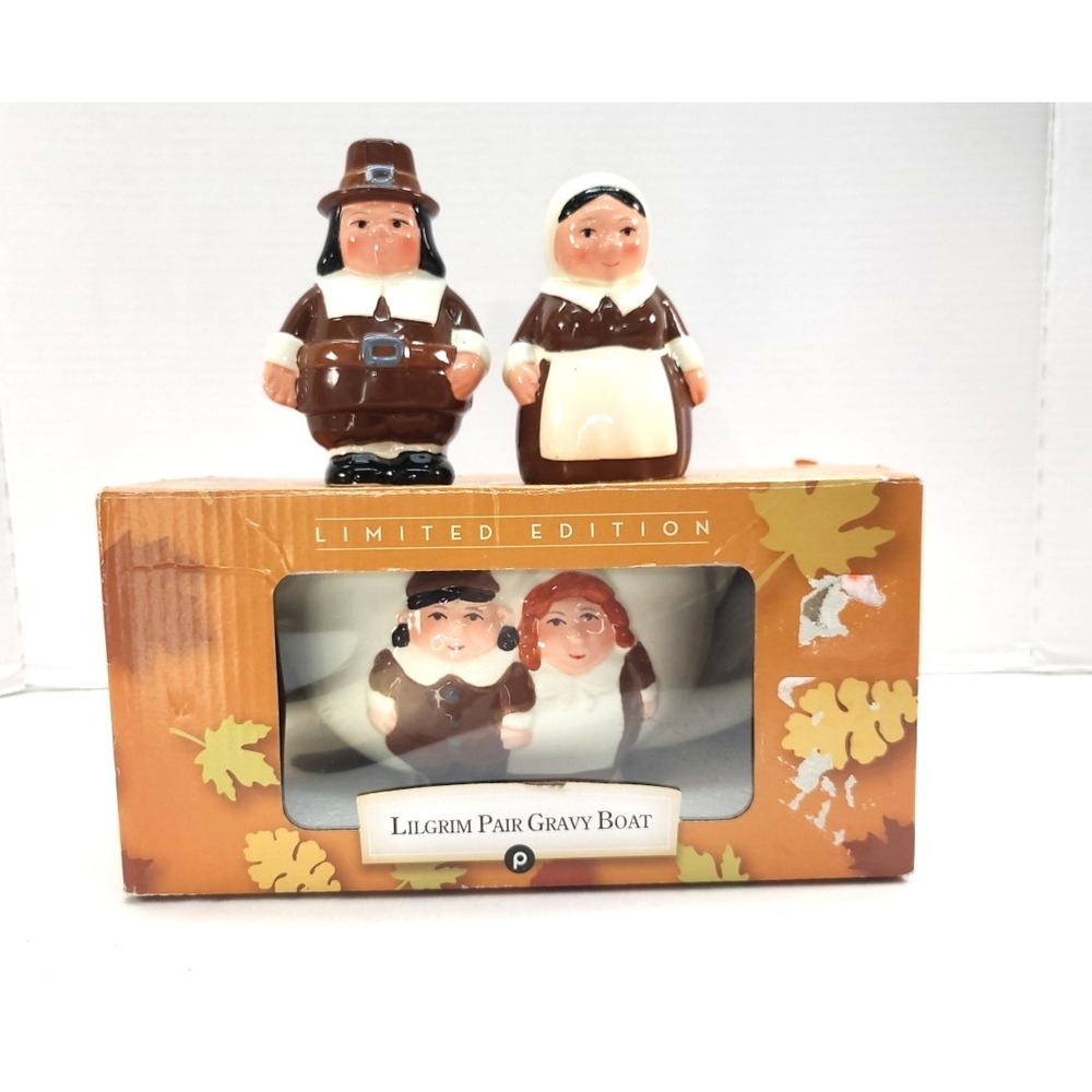 Publix Pilgrim Lilgrim Pair Gravy Boat & Pilgrim Lilgrim Pair Salt Pepper Set